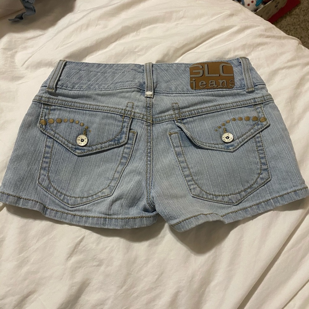 Clothes - Picture 5 of 7